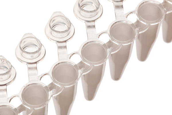 UltraFlux UltraFlux I 8-Strip Tubes with Individually-Attached Flat Caps Clear